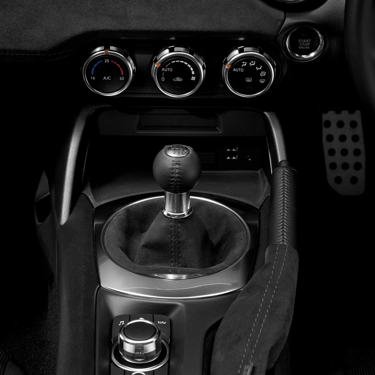 Soufflet de levier de vitesse en Alcantara (M/T) | Mazda MX-5 (2016-2025)