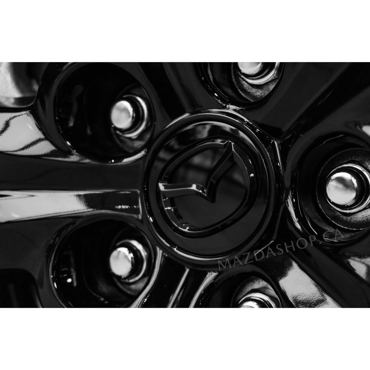 Cache-moyeu — Noir brillant, emblème noir | Mazda (VH40-37-190)