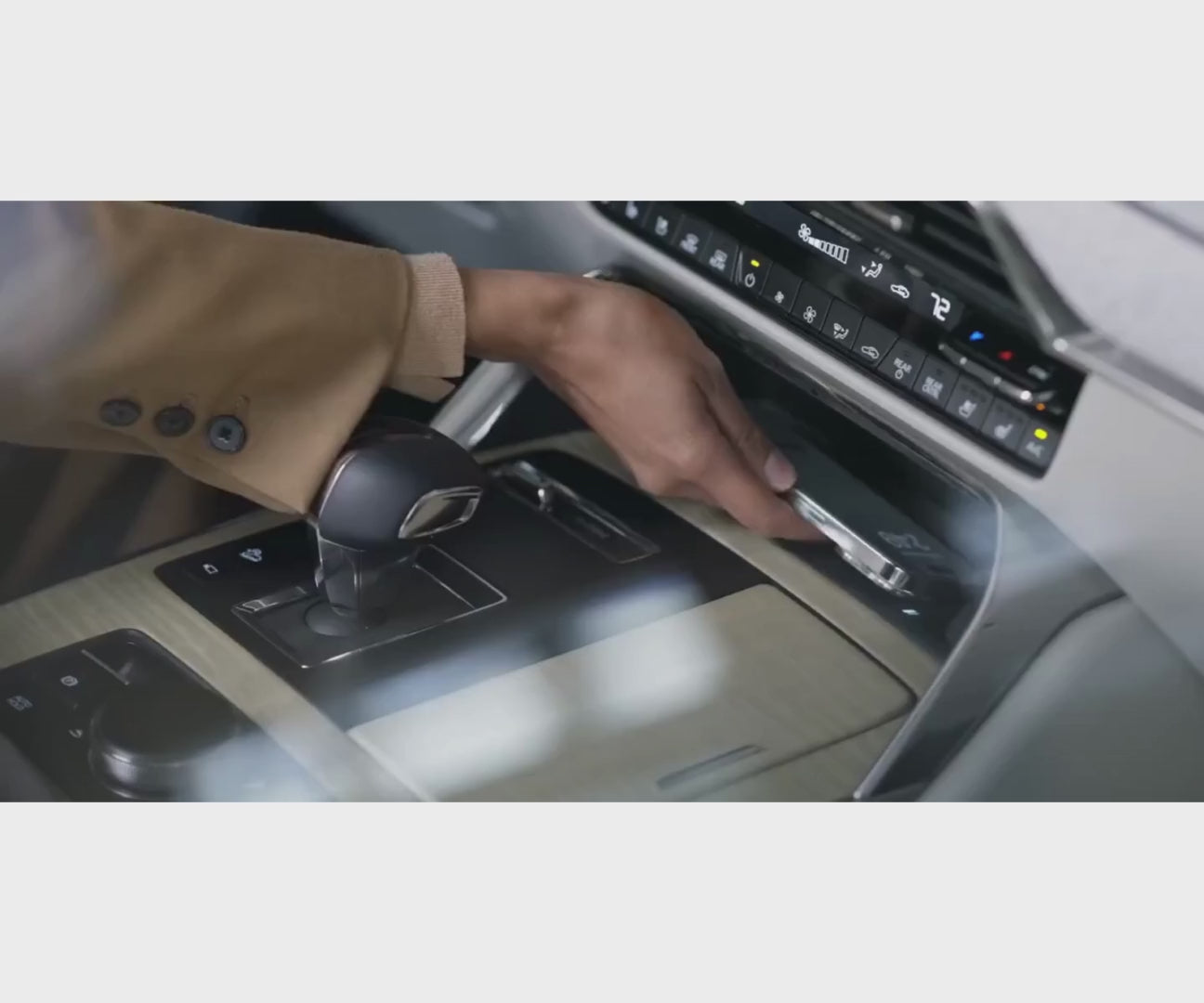 Tapis de recharge sans fil | Mazda CX-90 (2024-2025)